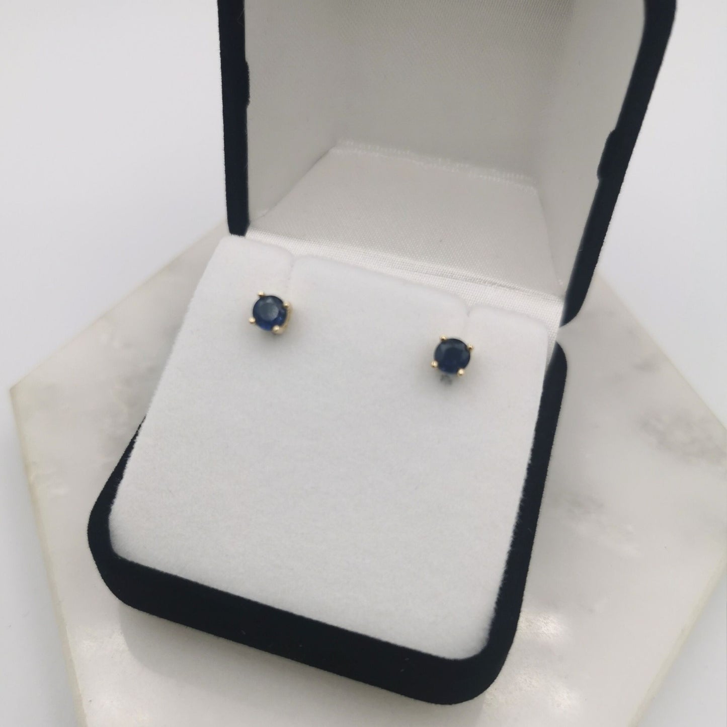 9KT YG Sapphire Studs