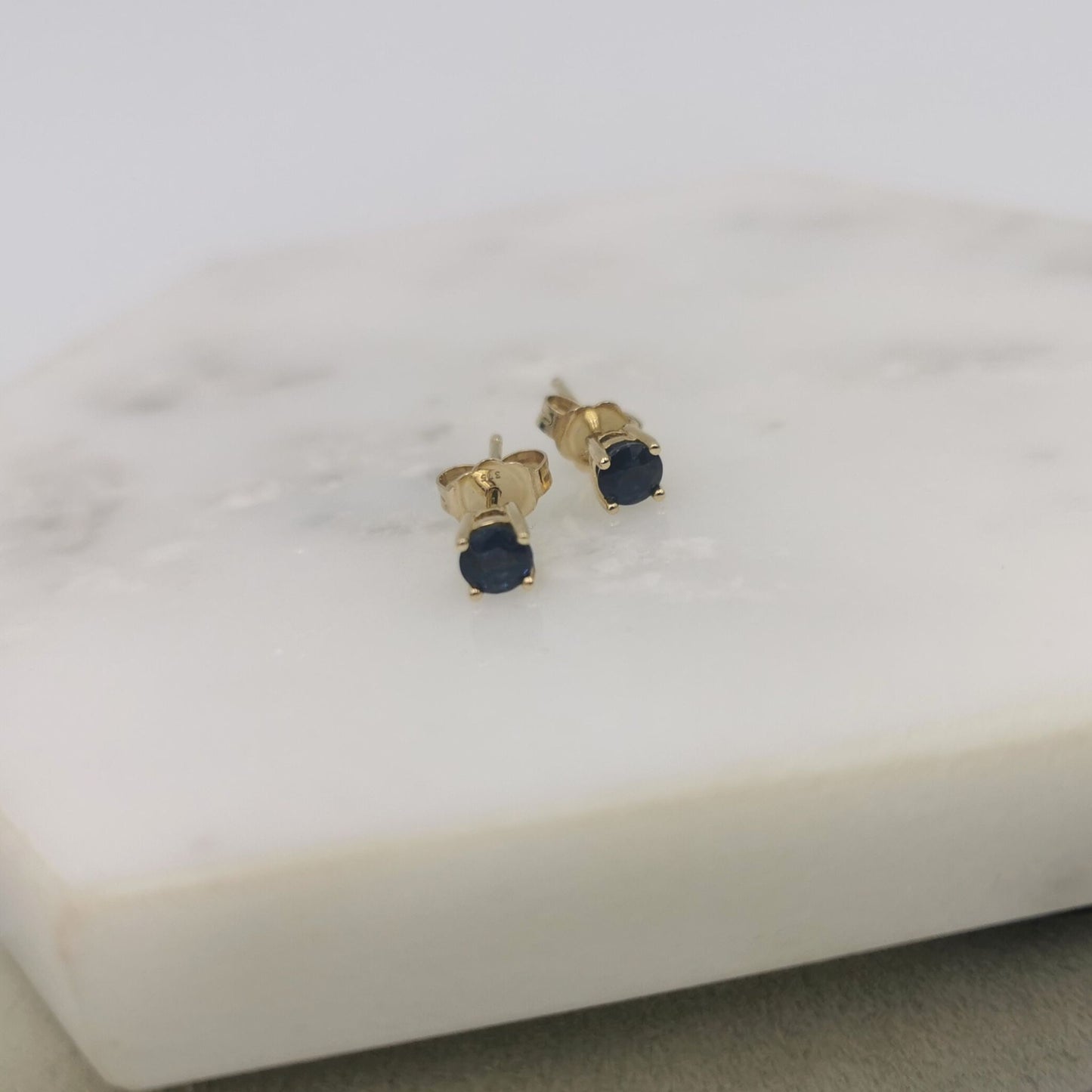 9KT YG Sapphire Studs