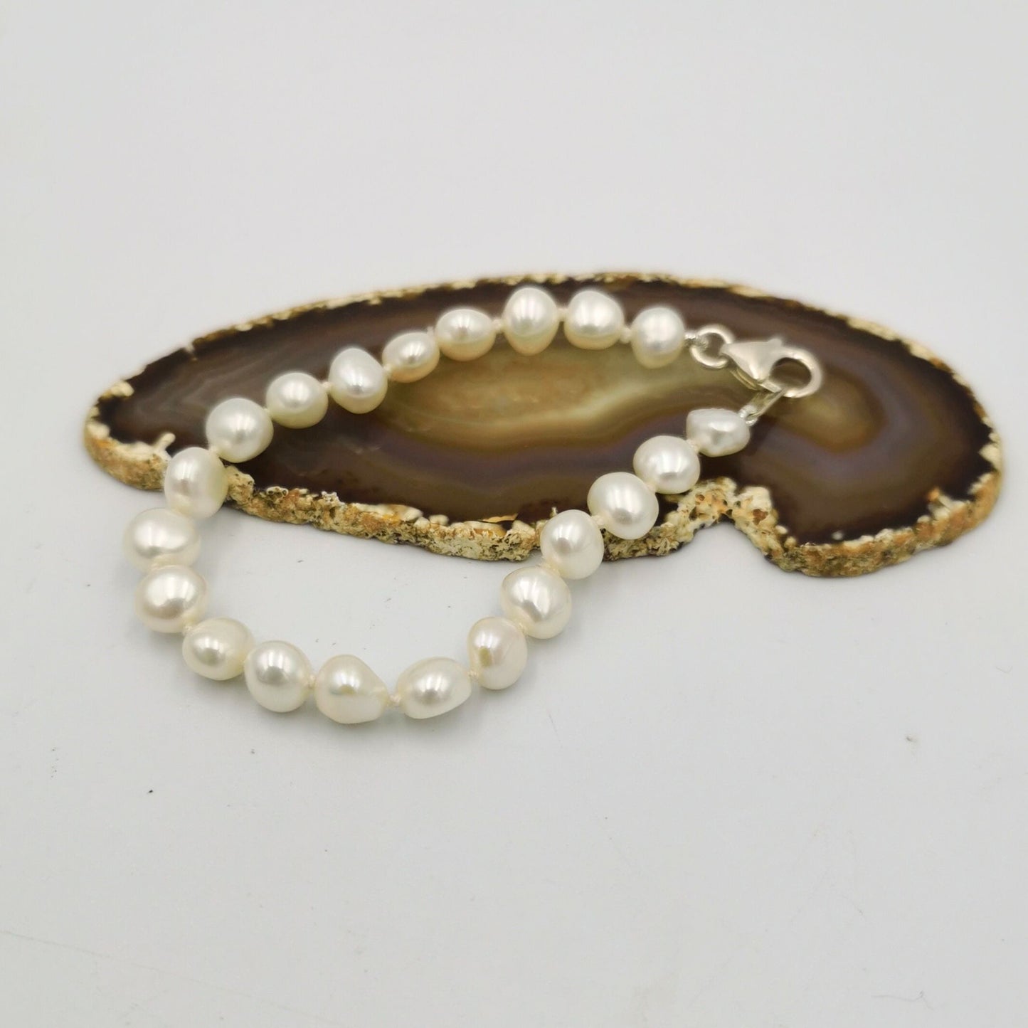 Freshwater pearl bracelet