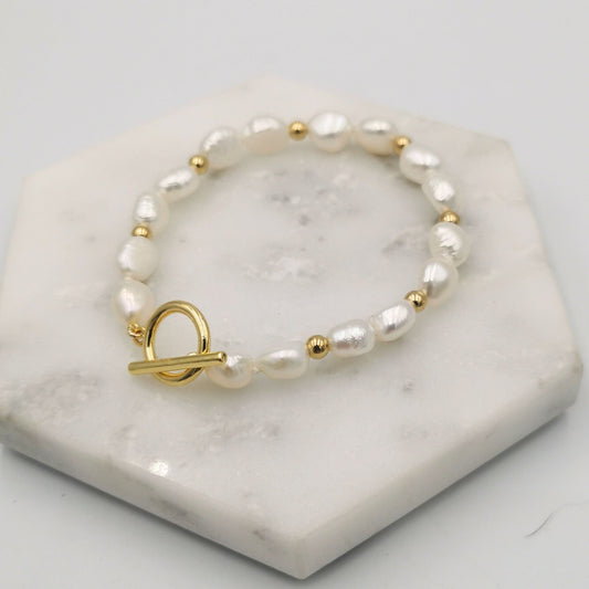 Kayla Pearl Bracelet