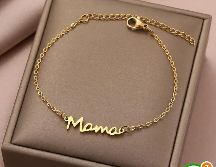 Gold-tone Mama bracelet